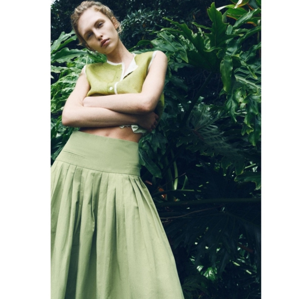 Zara Green Yoke Detail Pleated Skirt ZW Collection Size Large - Picture 2 of 16